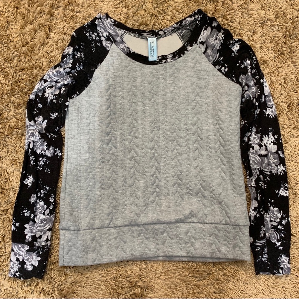 Black and Gray Sweatshirt